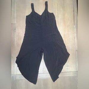 Ivy Street Black Sleeveless Jumpsuit Size PL